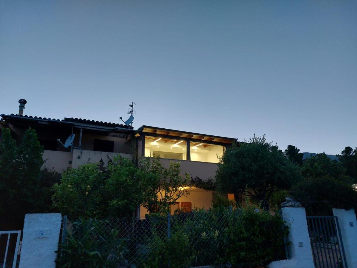 Апартаменти Mama House Con Vista Mare Кала-Гононе Екстер'єр фото